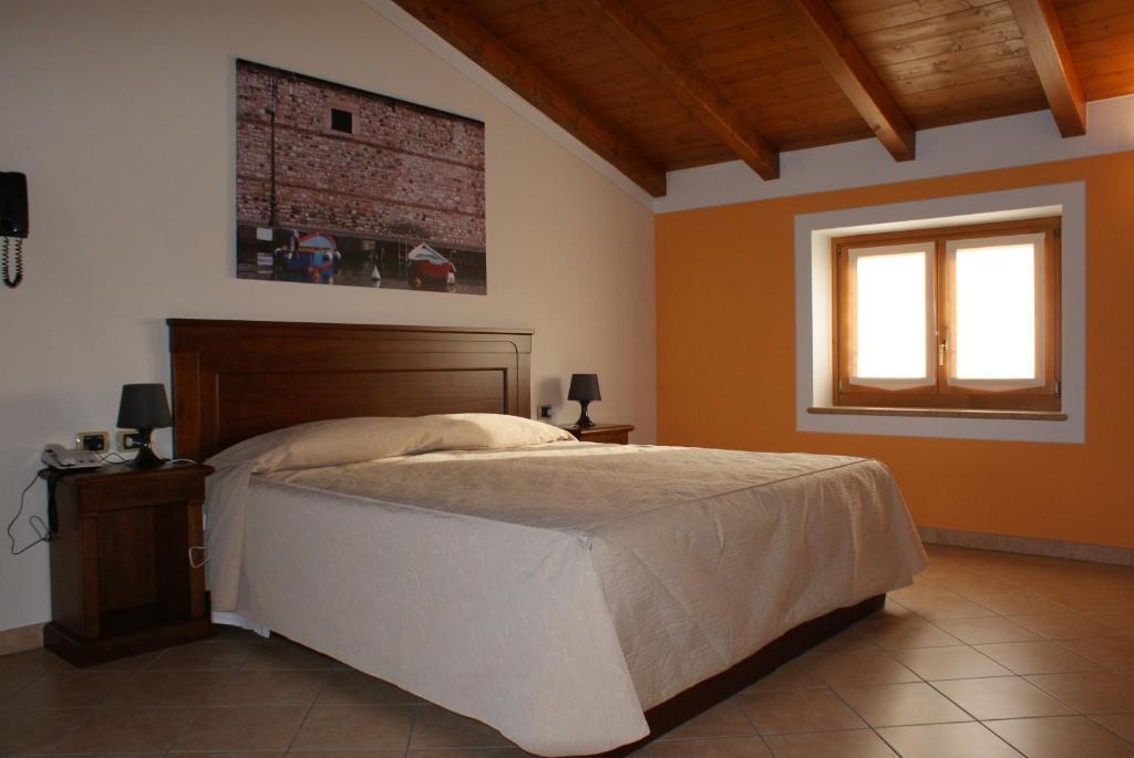 Relais Corte Pontigliardo Colà Cameră foto